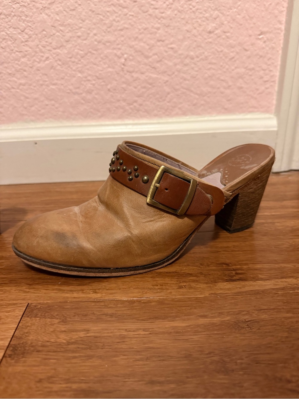 Johnston & Murphy Tan Leather Studded Mule Heel
